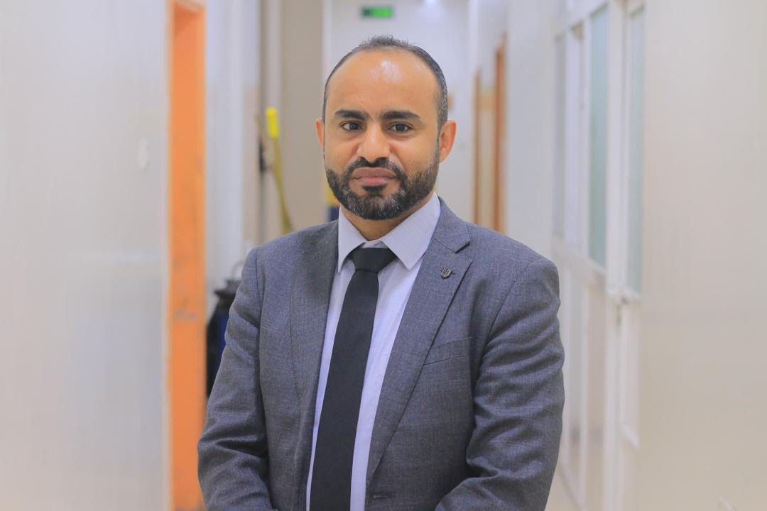 إحجز موعد مع الدكتور محمد طاهر اخصائي  الصدر والجهاز التنفسي  عبر تطبيق ميداوي